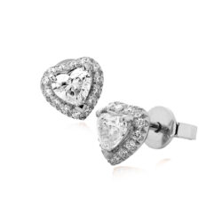 Masi Gioielli Onesize Jewels Proudly handmade in italyJewelry. Masi Gioielli is a jewelry design and manufacturing company, founded in 1988 with a family tradition dating back to 1957. Our skilled designers create unique forms, paired with stones chosen by a graduate gemologist from Hrd Diamond High Council, and expertly crafted by goldsmiths from Valenza. Our attention to detail ensures high quality and craftsmanship, appreciated by those who love natural gemstones. Each Masi jewel is designed for everyday wear with ease, and for special occasions with elegance. We offer partners trendy product lines, catering to a diverse customer base. Our strength lies in producing innovative and classic designs for our customers. At Masi Gioielli, we are committed to providing our customers with exceptional service and quality, whether they choose from our existing collections or opt for a custom-made piece.